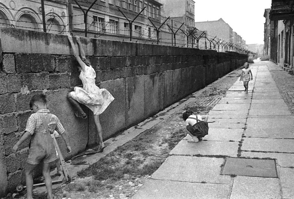 Children playing west of the berlin wall